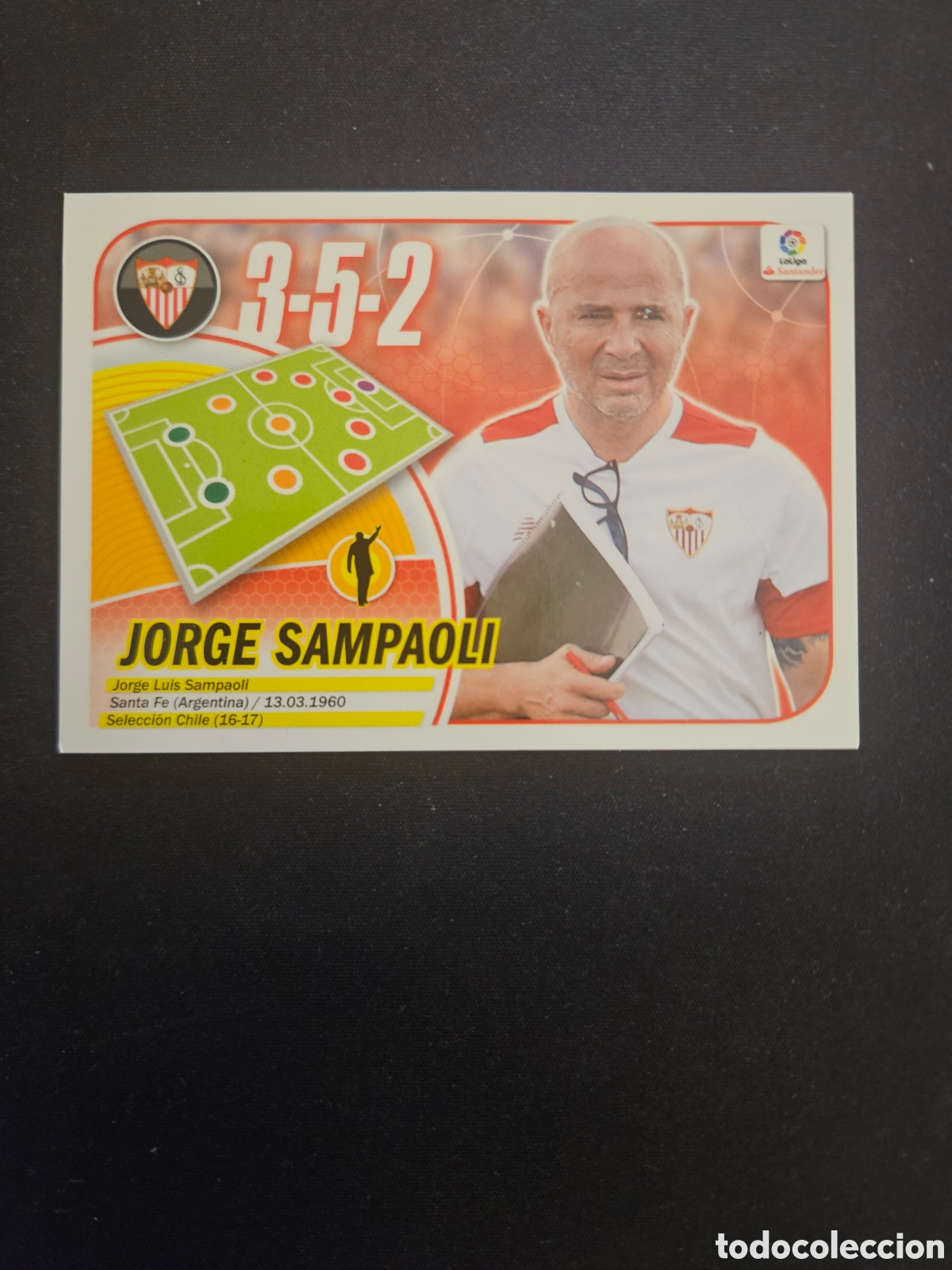 Cromos de Futebol: JORGE SAMPAOLI N&ordm; 34 SEVILLA FC &ndash; LIGA ESTE 2016-17 PANINI