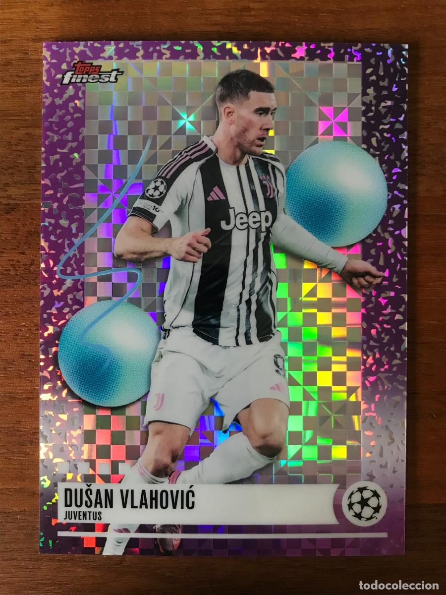 Cartes &agrave; collectionner de Football: DUSAN VLAHOVIC - JUVENTUS - CHECKERBOARD REFRACTOR UNCOMMON - TOPPS FINEST UEFA CLUB 2025 2026