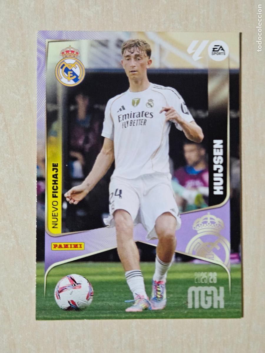 Football Stickers: CROMO N&ordm; 442 HUIJSEN - MEGACRACKS 2025 26 - REAL MADRID - NUEVO FICHAJE