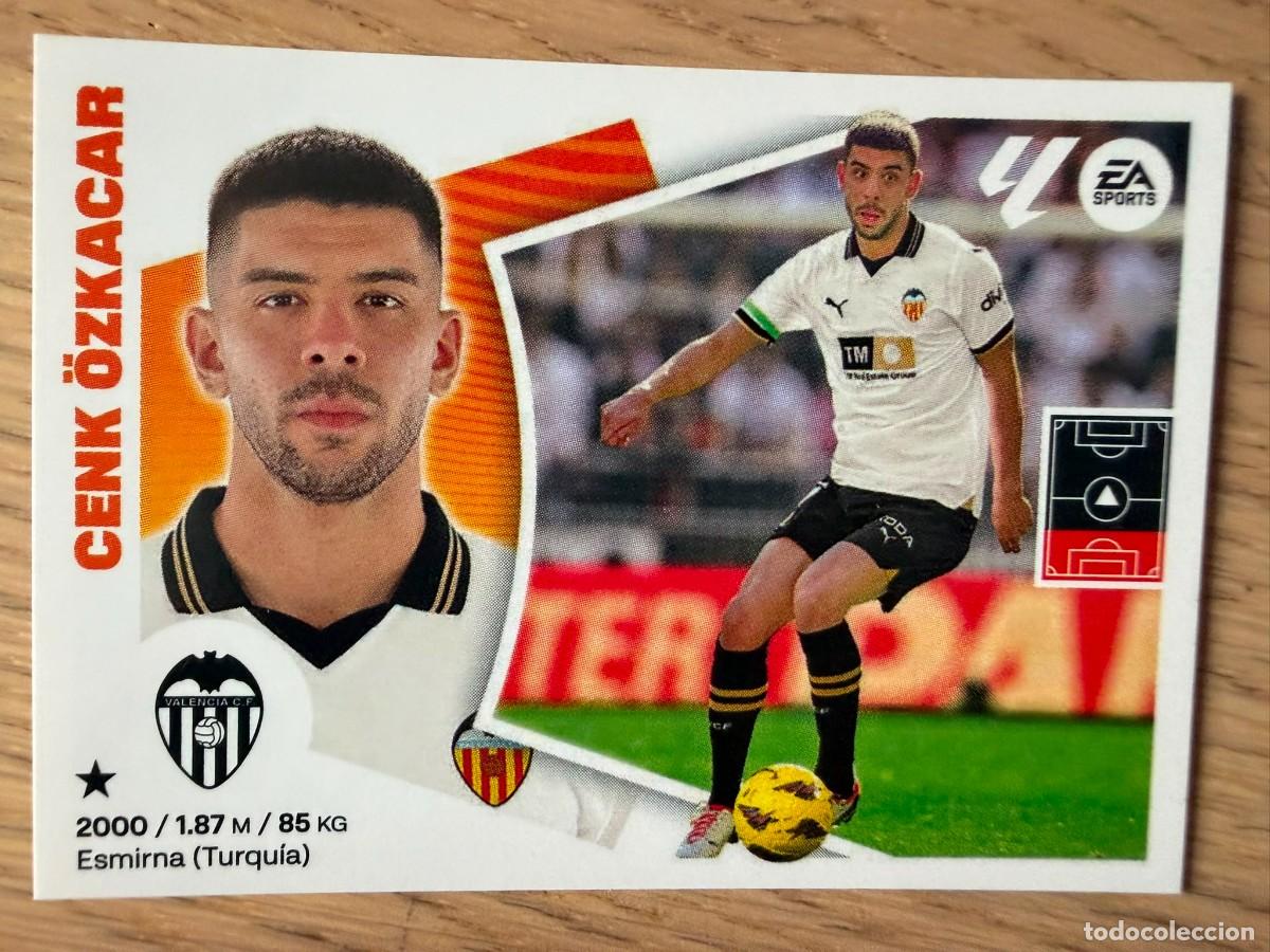 Cromos de Futebol: 7A 7 A CENK OZKACAR VALENCIA 24 25 2024 2025 LIGA EA SPORTS COLECCIONES ESTE SIN PEGAR STICKER