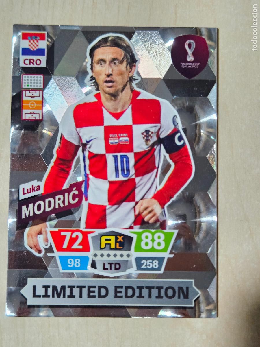 Cartes &agrave; collectionner de Football: LUCA MODRIC (LIMITED EDITION) - ADRENALYN XL MUNDIAL QATAR 2022