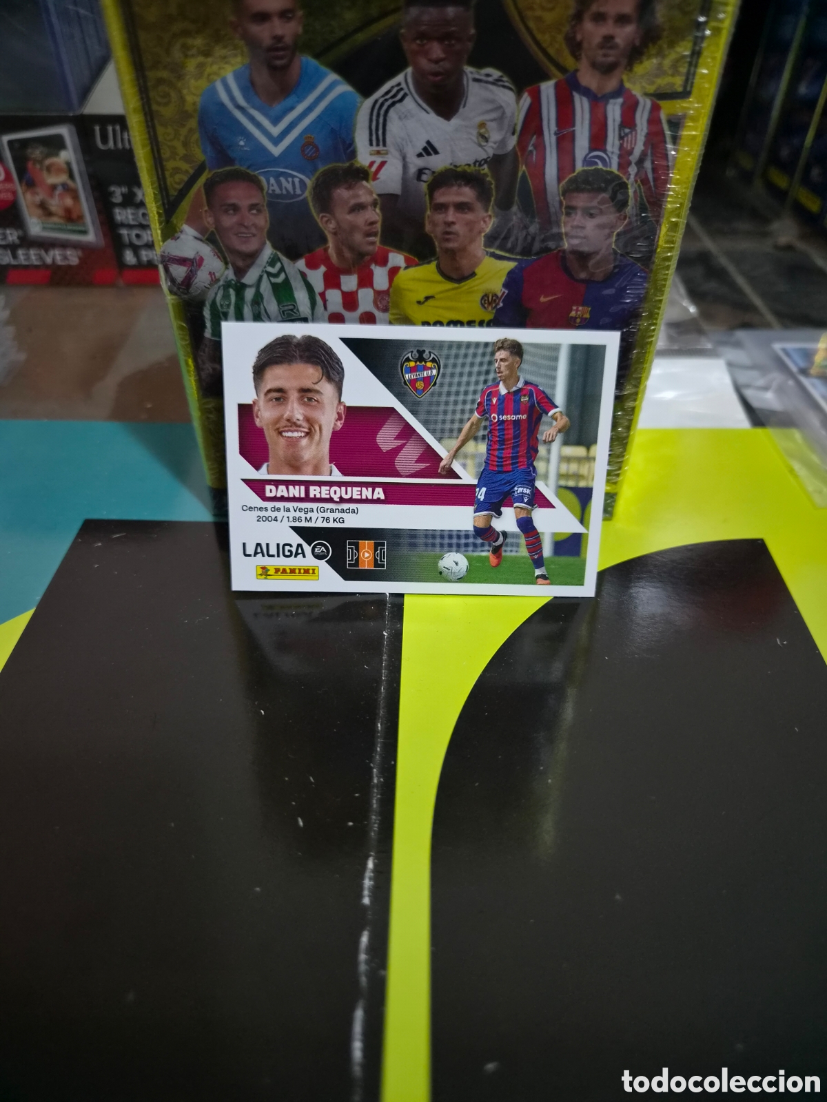 Cromos de Futebol: N&deg;13 Levante Dani Requena Liga Este 26/27