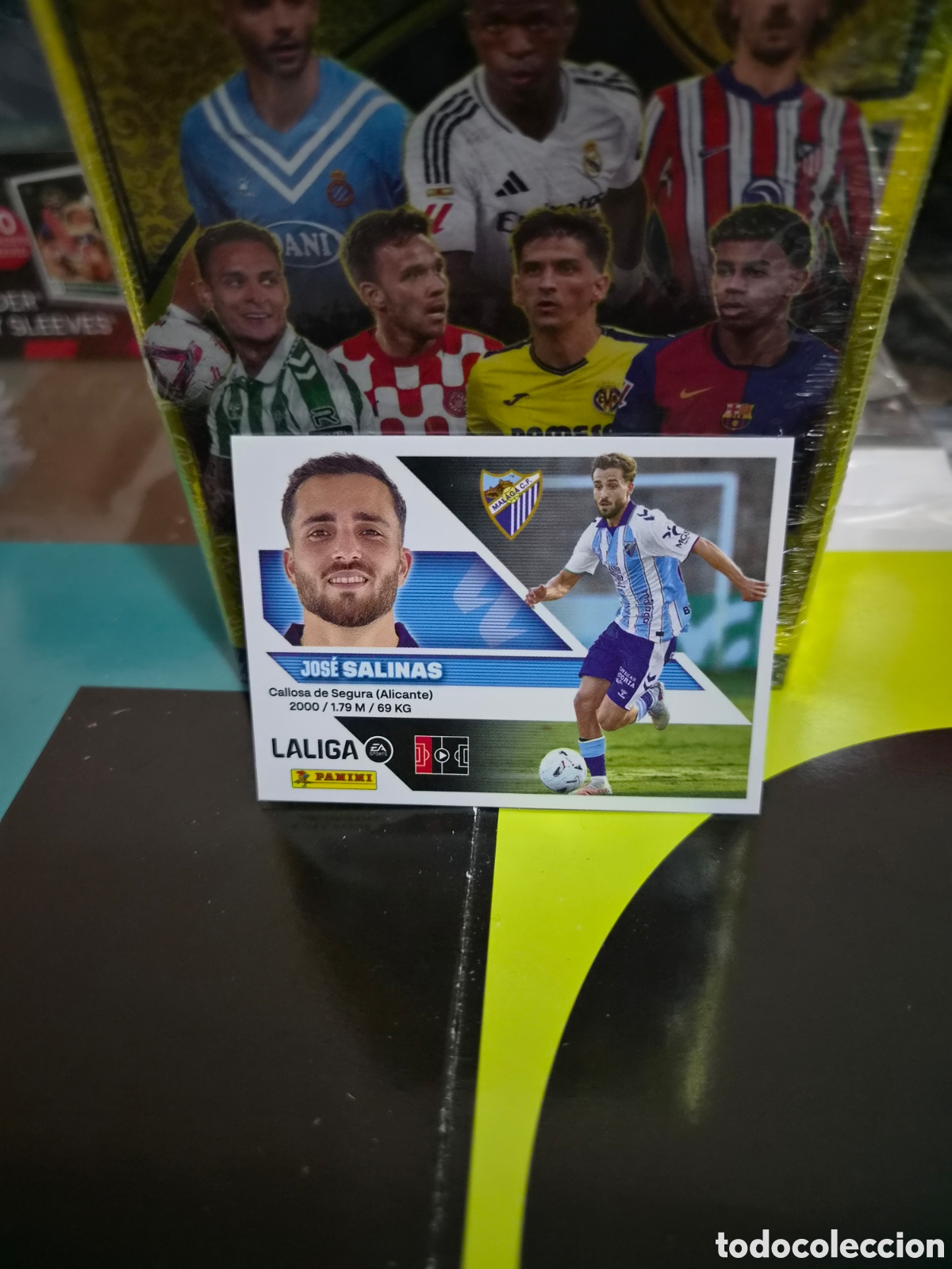 Football Stickers: N&deg;10 Malaga Salinas Liga Este 26/27