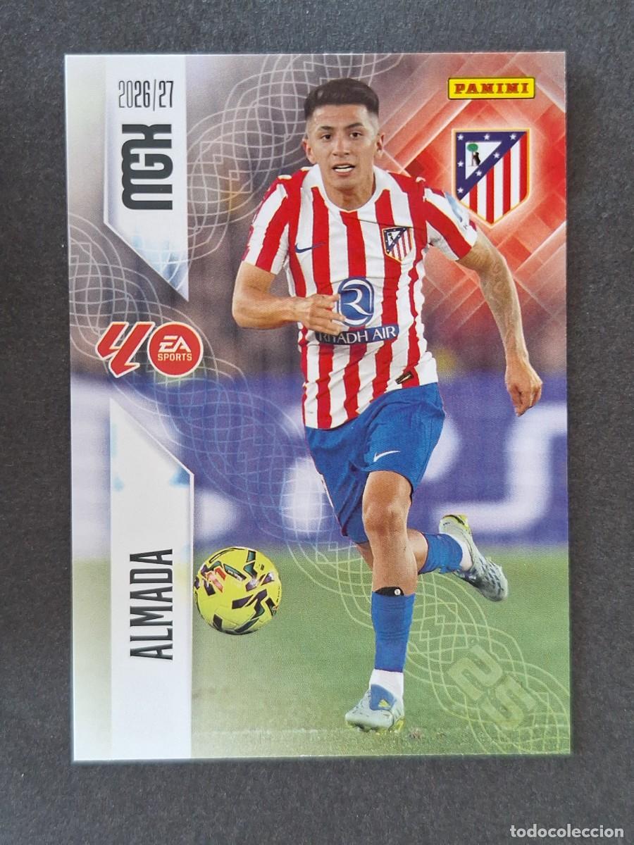 Cromos de Futebol: L1 ALMADA ATETICO DE MADRID 68 PANINI MEGACRACKS 2026 2027 26 27