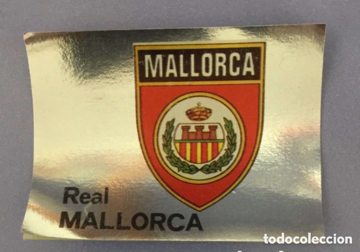 Cromos de f&uacute;tbol: Cromo Escudo Real Mallorca N.&ordm; 242 &mdash; Adhesivo / Metalizado (Coleccionismo)