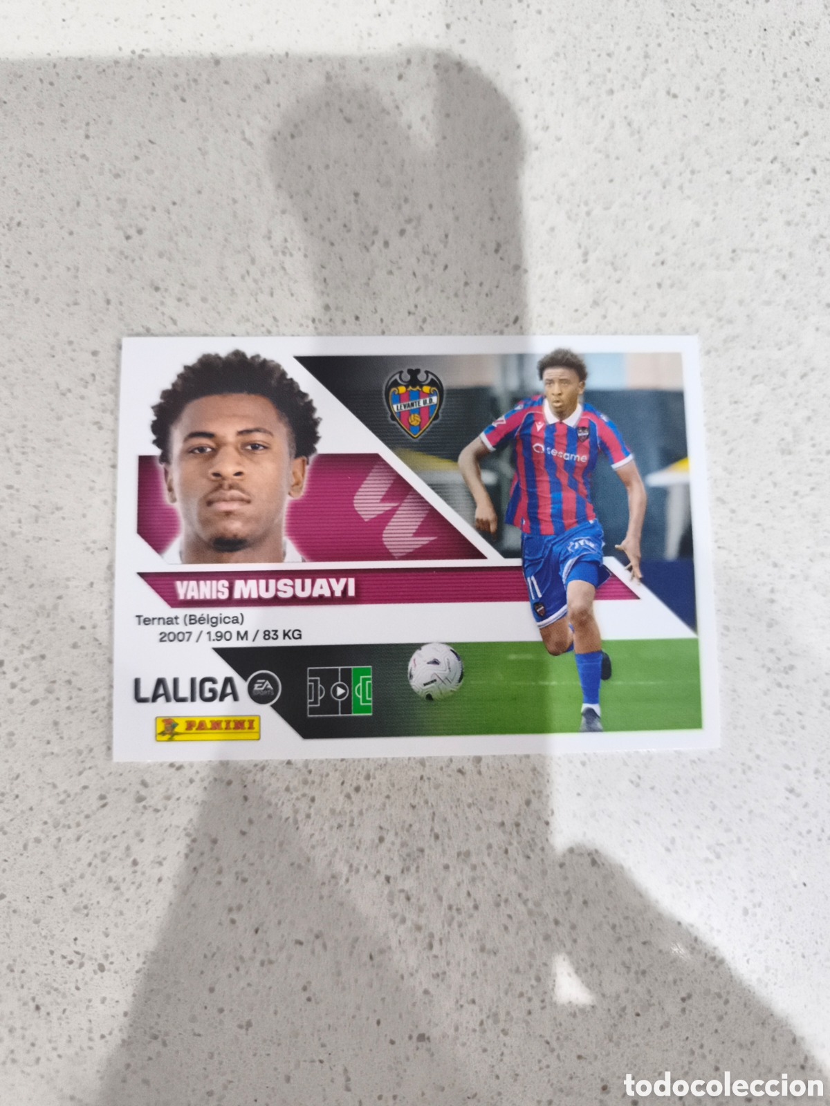 Cromos de f&uacute;tbol: CROMO N&Uacute;MERO 20 BIS COLOCA MUSUAYI LEVANTE. LIGA ESTE 26/27. PANINI. SEGUNDA EDICI&Oacute;N.