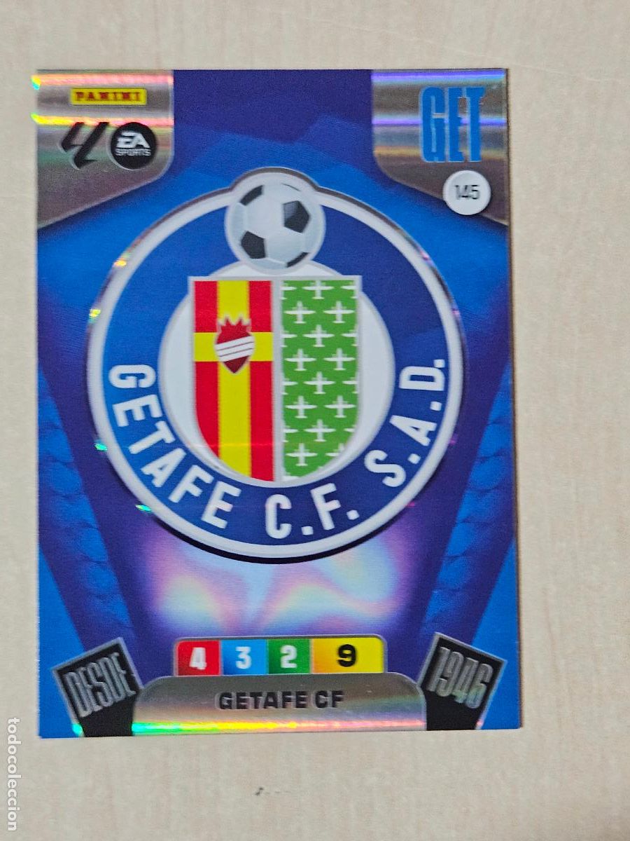 Figurine di Calcio: FICHA N&ordm; 145 ESCUDO - ADRENALYN 25 26 - PANINI 2025 - 26 - CROMO - GETAFE