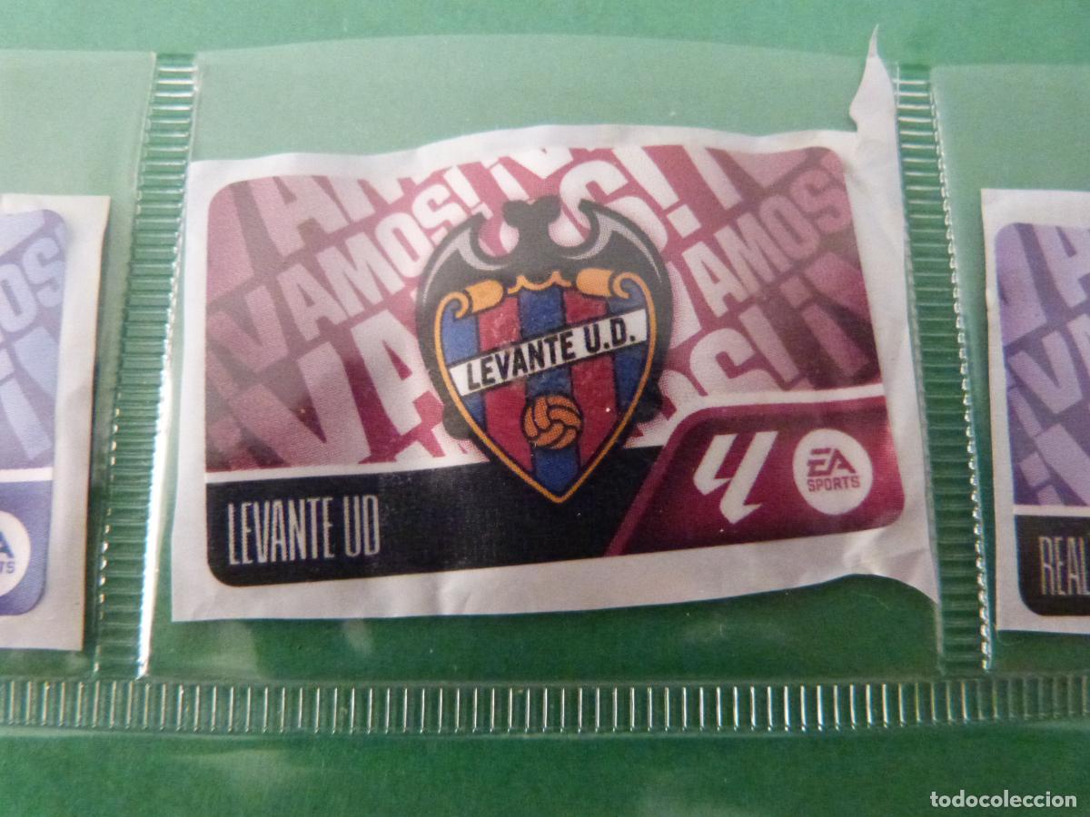 Cromos de f&uacute;tbol: CHICLE DE F&Uacute;TBOL ESCUDO LEVANTE U.D. LIGA ESTE 2026-2027/26-27 DE PANINI
