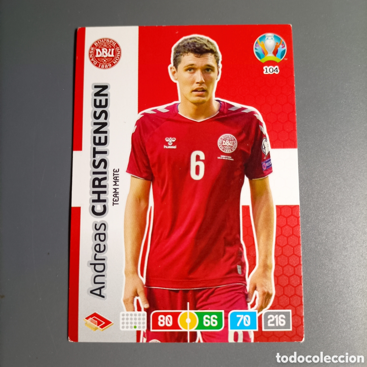 Cartes &agrave; collectionner de Football: ADRENALYN Euro 2020. (DINAMARCA) №104 ANDREAS CHRISTENSEN