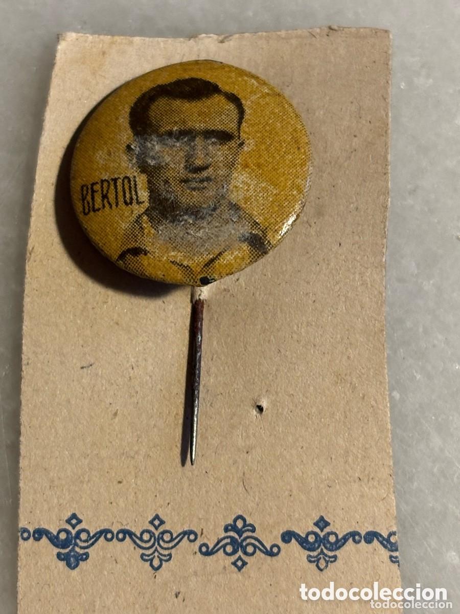 Cartes &agrave; collectionner de Football: Cromo pin de f&uacute;tbol Bertol Athletic de Bilbao 1941 42g