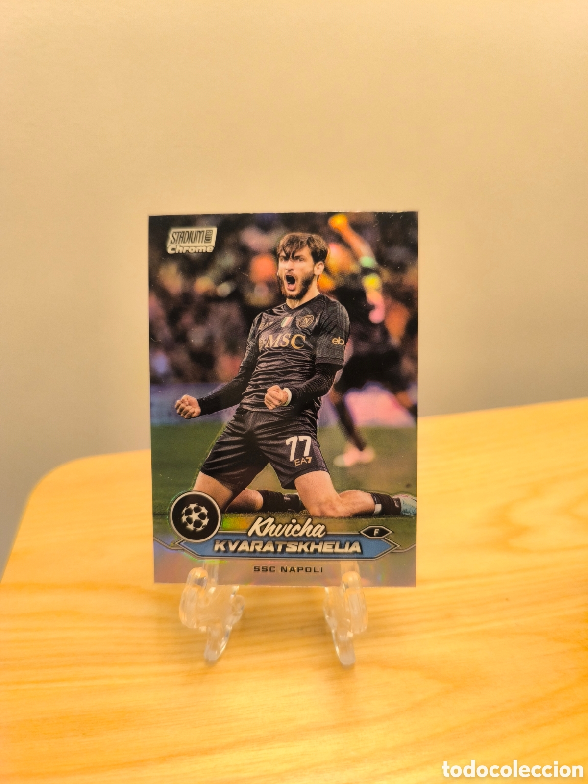 Cartes &agrave; collectionner de Football: Kvaratskhelia Topps Chrome Stadium SSC Napoli