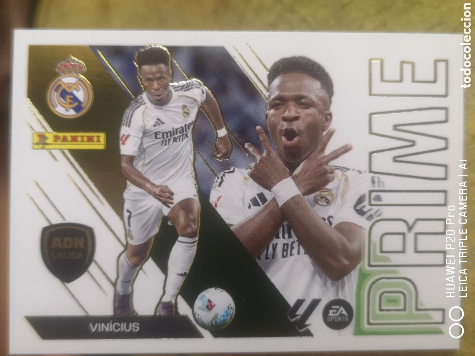 Cromos de f&uacute;tbol: LIGA ESTE 2026 2027 26 27 VINICIUS ADN PRIME 15 REAL MADRID
