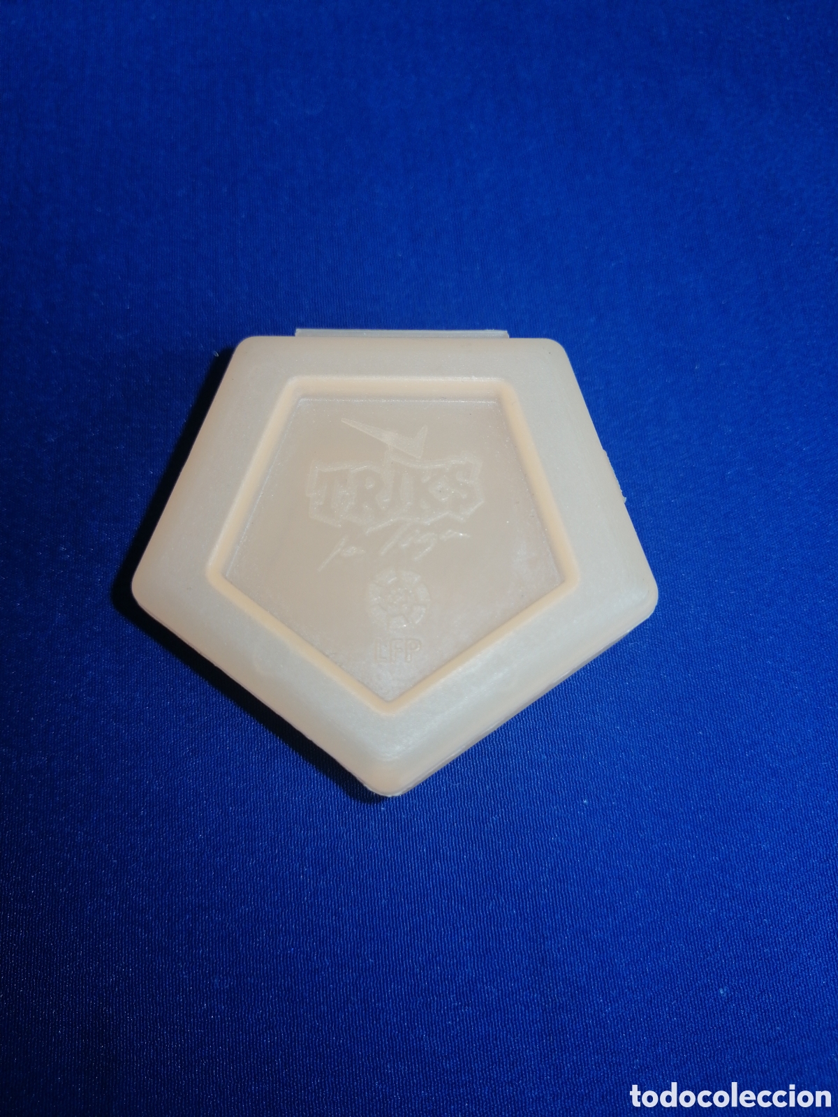 Figurine di Calcio: CAJITA PORTA-TAZO-LOS TRICKS DE LA LIGA DE FUTBOL 2004 - 2005 GREFUSA