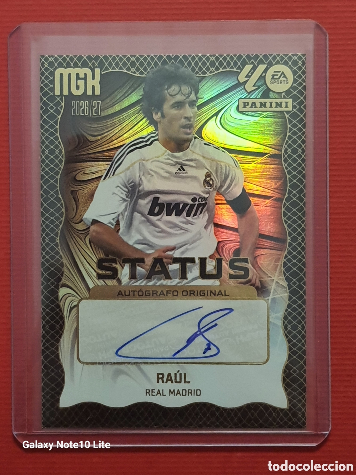 Cromos de f&uacute;tbol: RAUL AUTOGRAFO ORIGINAL STATUS MEGACRACKS 2026-2027 PANINI REAL MADRID