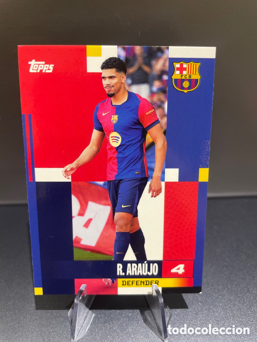 Fu&szlig;ball-Sticker: Ronald Araujo 4 Topps Team Set FC Barcelona 2024-25