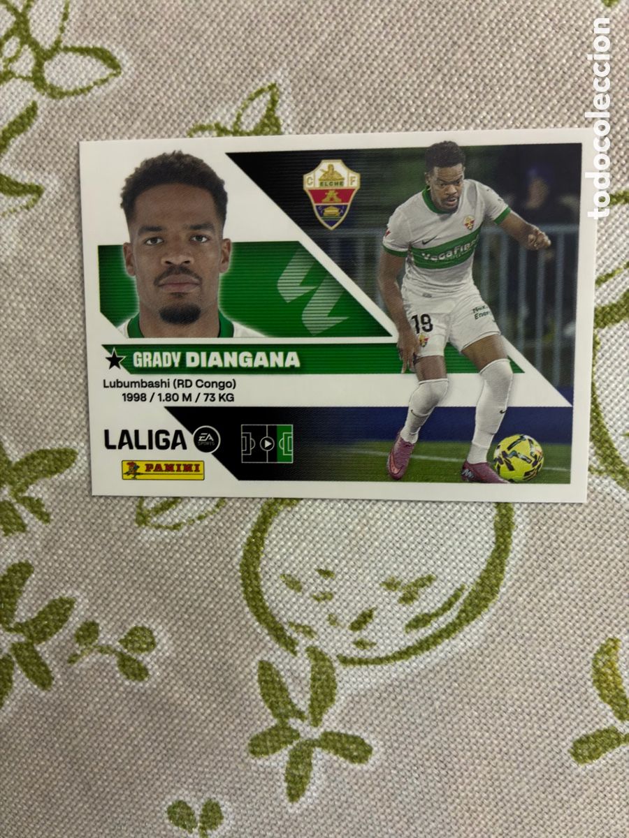 Cromos de f&uacute;tbol: Cromo Grady Diangana - Elche CF - N.&ordm; 19 - Colecci&oacute;n Este Panini LIGA 2026-27