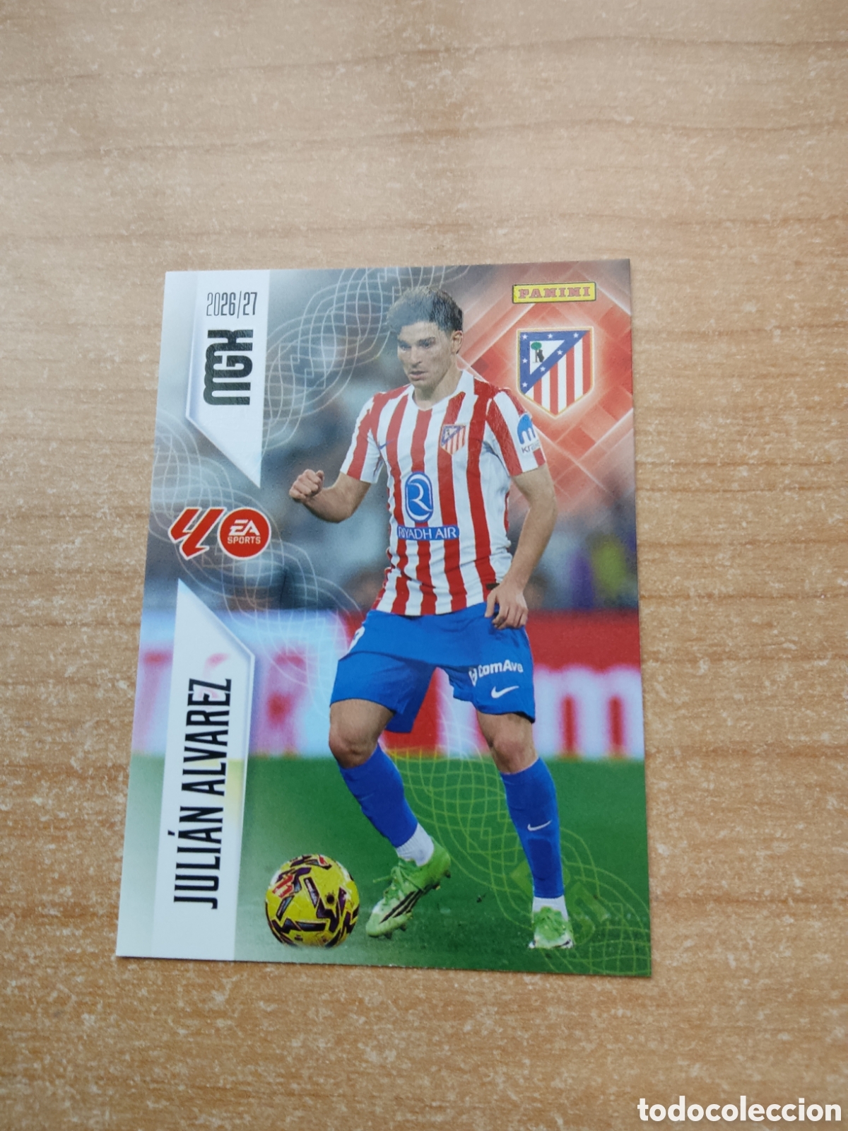 Cromos de f&uacute;tbol: 71 JULIAN ALVAREZ ATLETICO MADRID MEGACRACKS 2026 2027