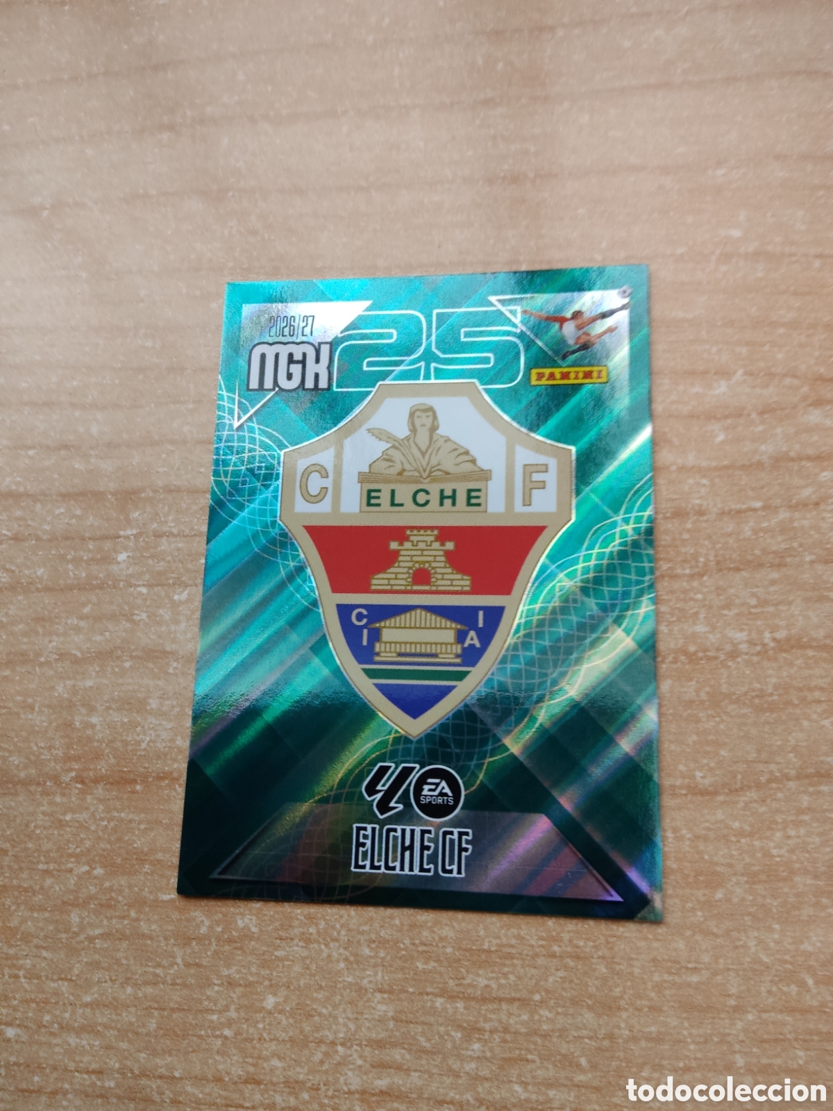 Cartes &agrave; collectionner de Football: 145 ESCUDO ELCHE MEGACRACKS 2026 2027