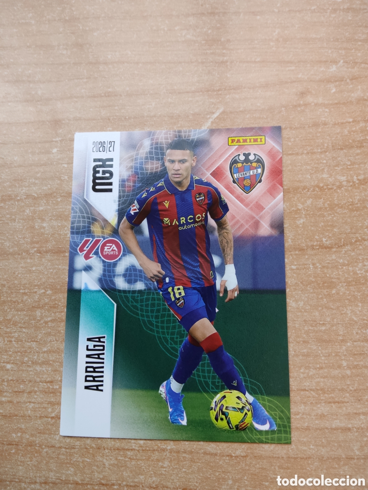 Cromos de f&uacute;tbol: 208 ARRIAGA LEVANTE MEGACRACKS 2026 2027