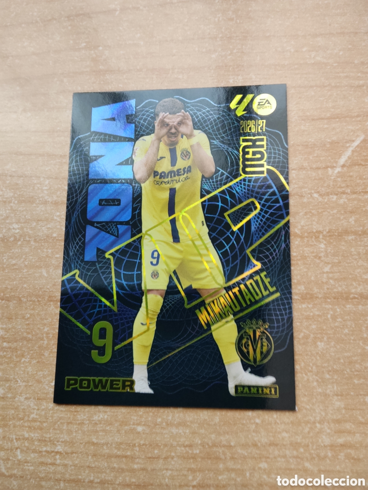 Cromos de f&uacute;tbol: 402 MIKAUTADZE ZONA VIP POWER VILLARREAL MEGACRACKS 2026 2027