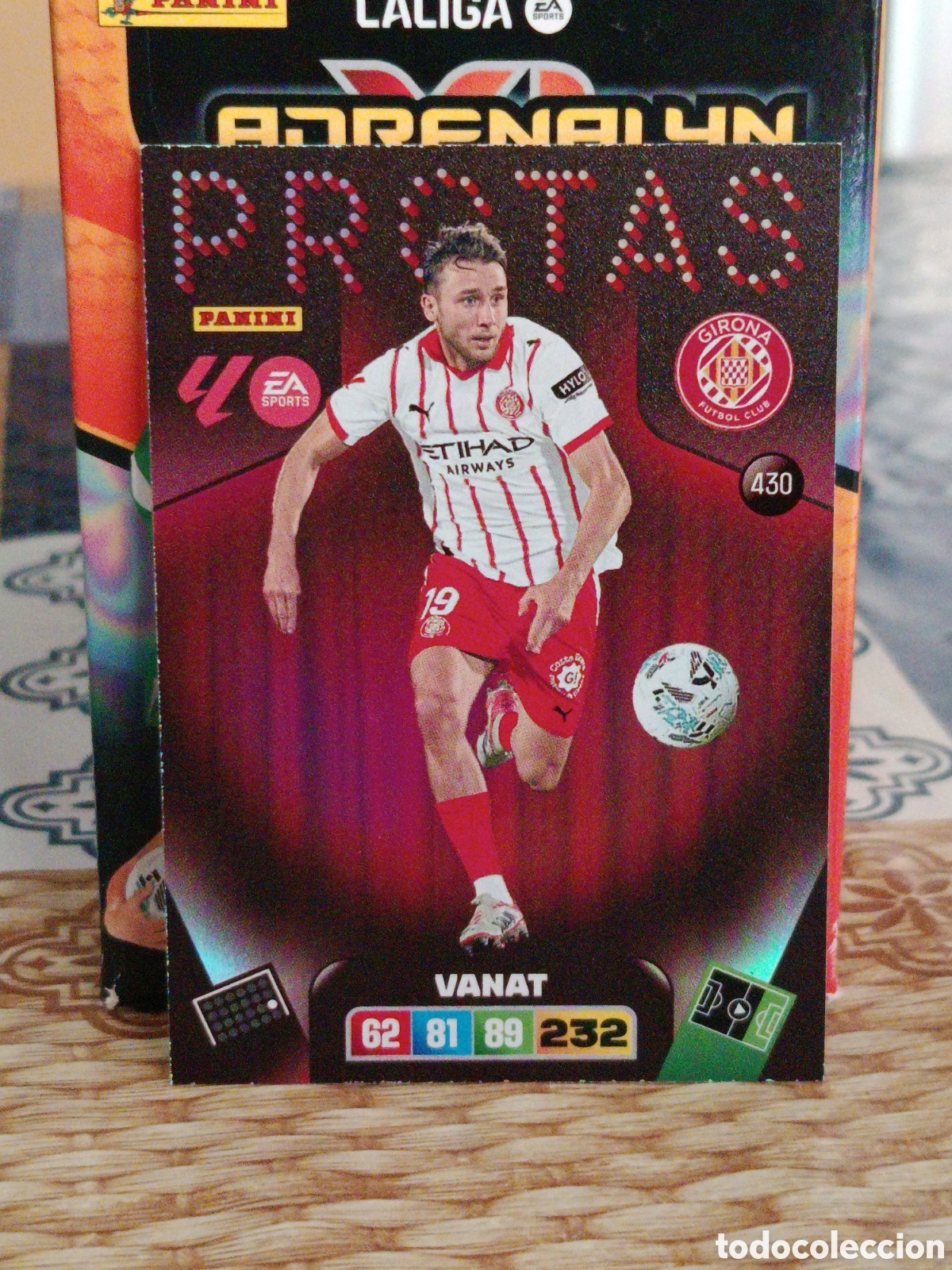 Figurine di Calcio: VANAT GIRONA PROTAS N&ordm; 430 LIGA ADRENALYN 25 26 2025 2026 PANINI