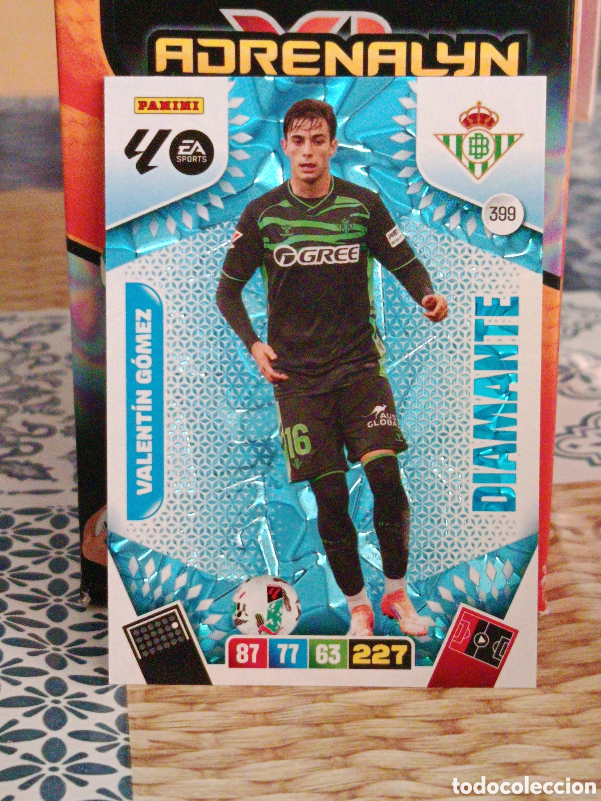 Figurine di Calcio: VALENTIN GOMEZ BETIS DIAMANTE N&ordm; 399 LIGA ADRENALYN 25 26 2025 2026 PANINI