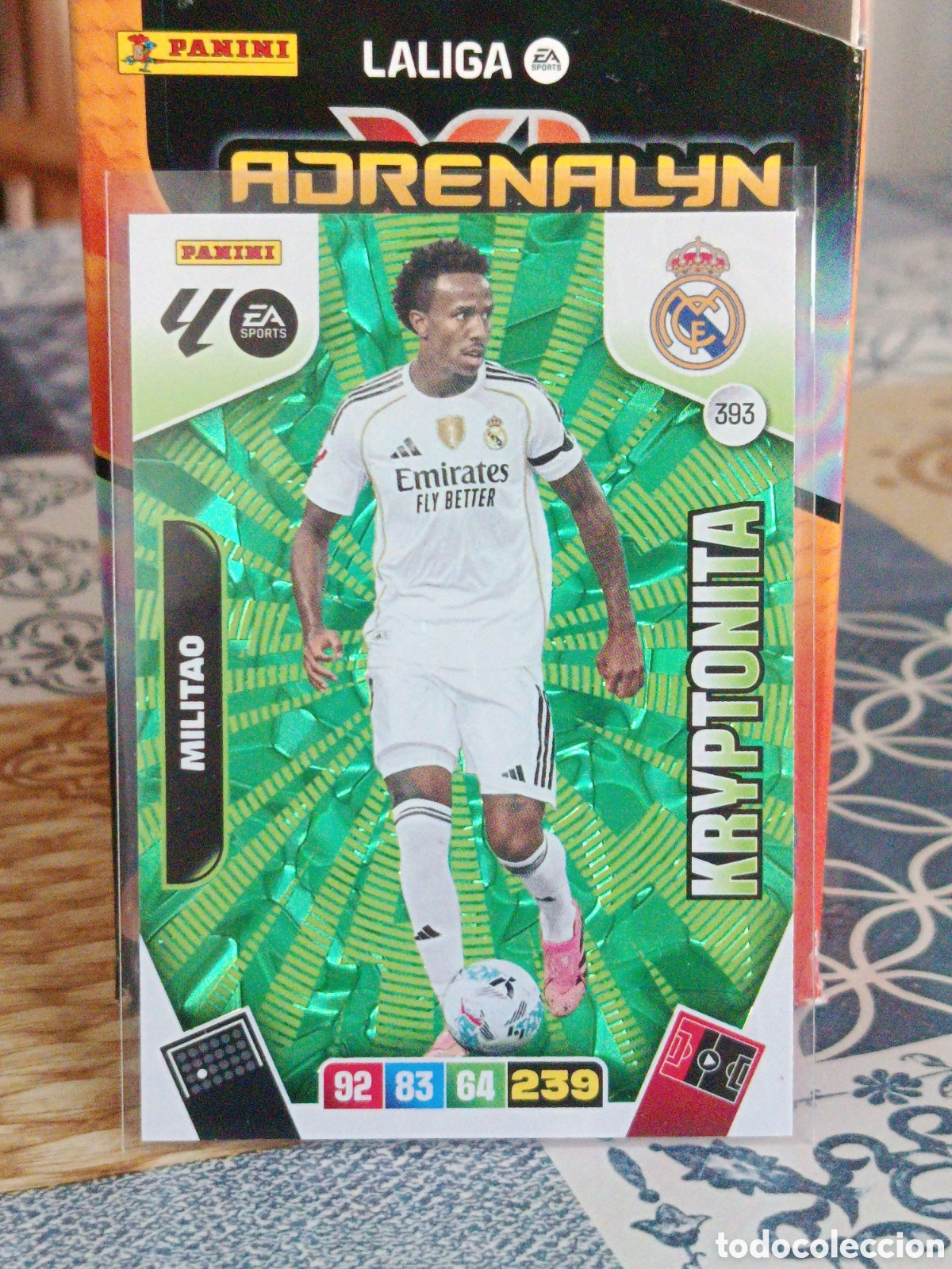 Cromos de Futebol: MILITAO REAL MADRID KRYPTONITA N&ordm; 393 LIGA ADRENALYN 25 26 2025 2026 PANINI