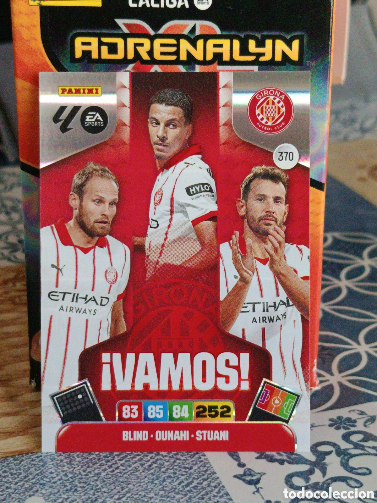 Cromos de f&uacute;tbol: BLIND OUNAHI STUANI GIRONA VAMOS N&ordm; 370 LIGA ADRENALYN 25 26 2025 2026 PANINI