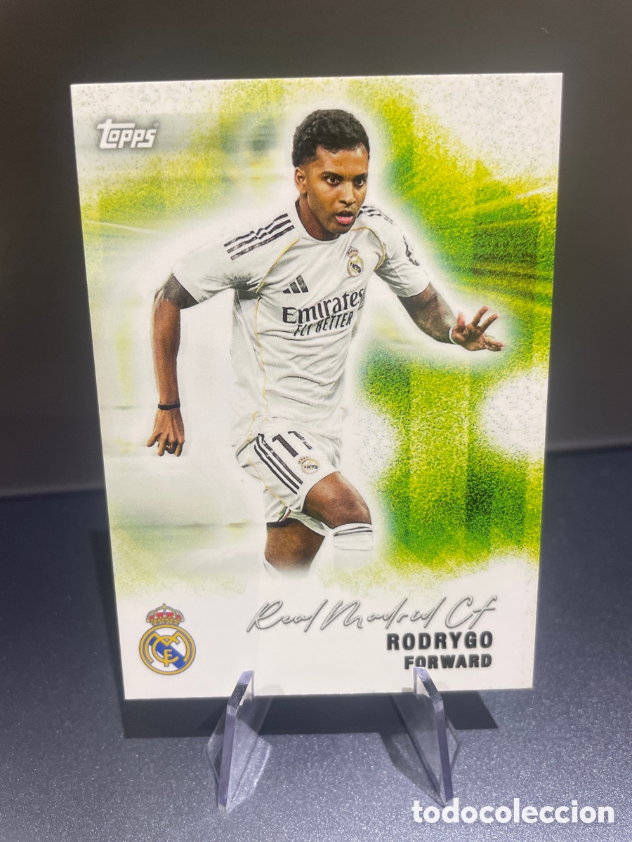Football Stickers: Rodrygo 29 Pitch Pursuits Topps Team Set Real Madrid 2025-26