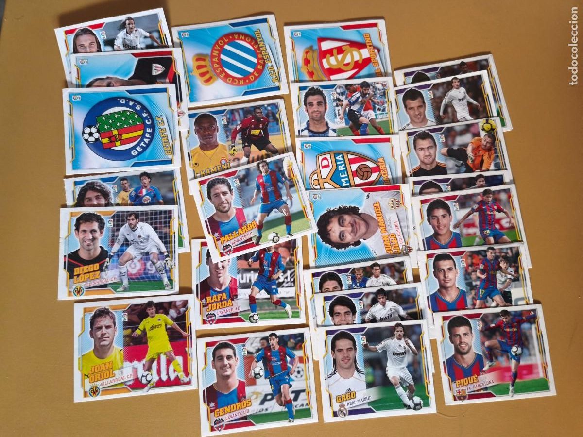 Figurine di Calcio: liga 2010 11, contiene 29 cromos