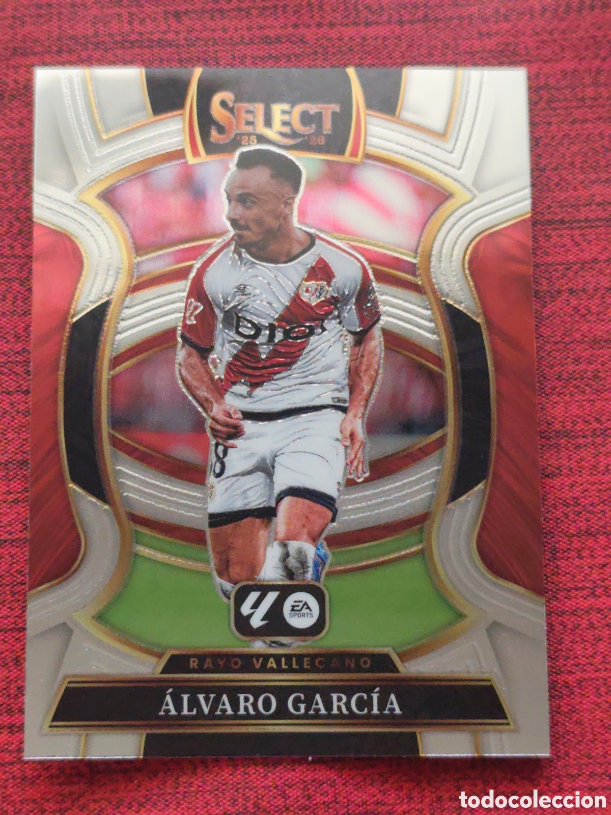 Fu&szlig;ball-Sticker: 36 &Aacute;LVARO GARC&Iacute;A RAYO VALLECANO TERRACE SELECT LA LIGA SOCCER 2025 2026
