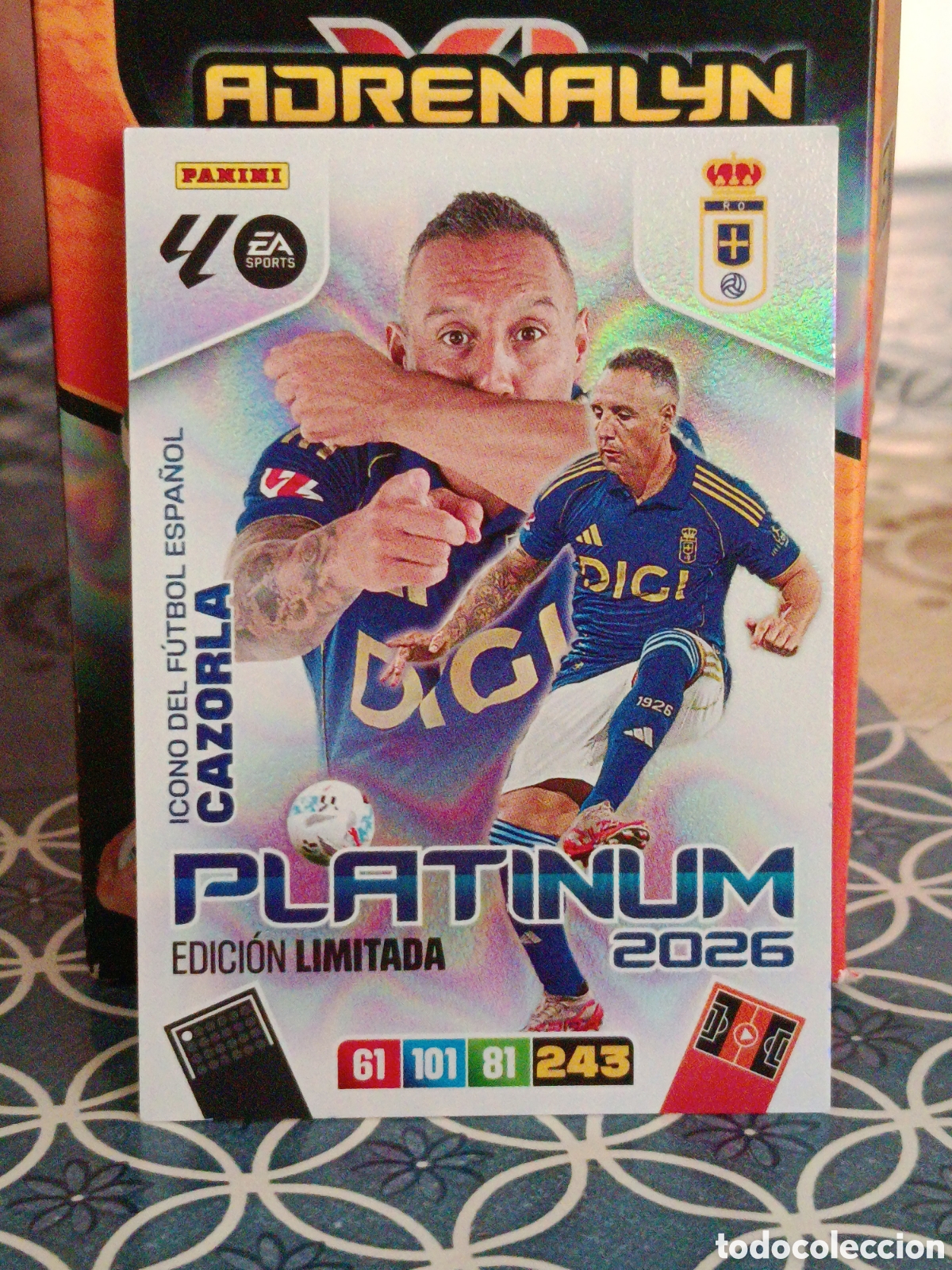 Football Stickers: CAZORLA OVIEDO PLATINUM 2026 EDICION LIMITADA ICONO LIGA ADRENALYN 25 26 2025 2026 PANINI