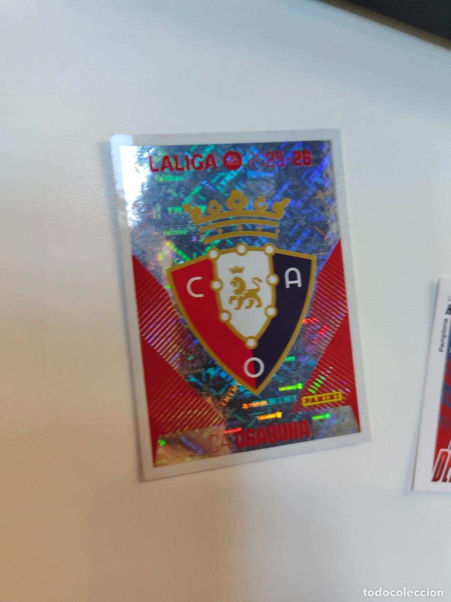Cromos de f&uacute;tbol: ESTE LA LIGA 25 26 ESCUDO (1) C.A. OSASUNA LALIGA PANINI 2025 2026