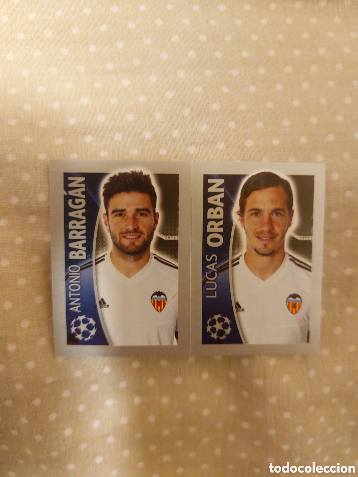 Cromos de f&uacute;tbol: 564 A B BARRAGAN Y LUCAS ORBAN VALENCIA CROMOS STICKERS CHAMPIONS LEAGUE TOPPS 15 16 2015 2016