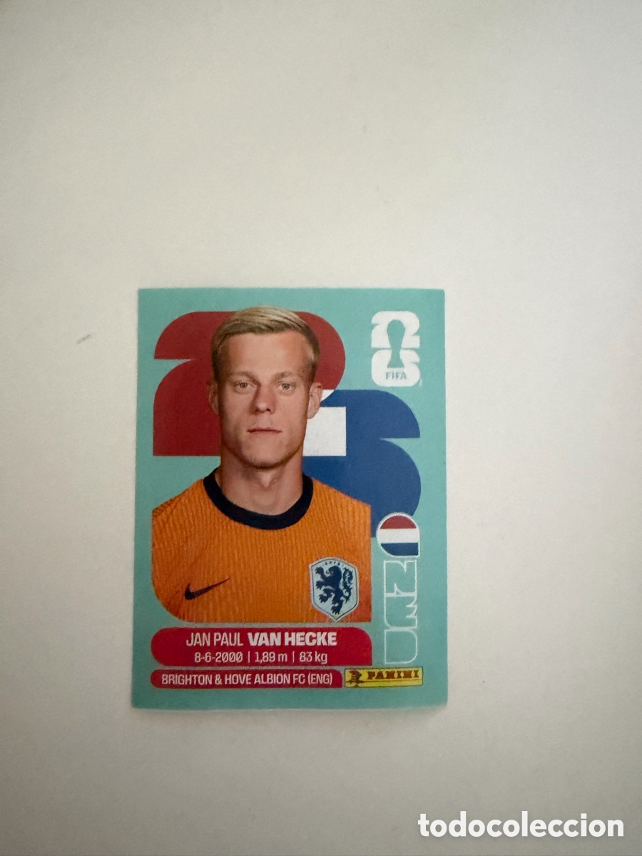 Cromos de f&uacute;tbol: ERROR IMPRESI&Oacute;N Panini Mundial 2026 &ndash; NED 9 Van Hecke con reverso NED 19