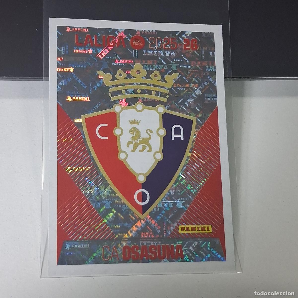 Cromos de f&uacute;tbol: D3 1 ESCUDO LOGO BADGE OSASUNA LIGA ESTE 2025 2026 25 26 PANINI STICKERS CROMOS SPORTS