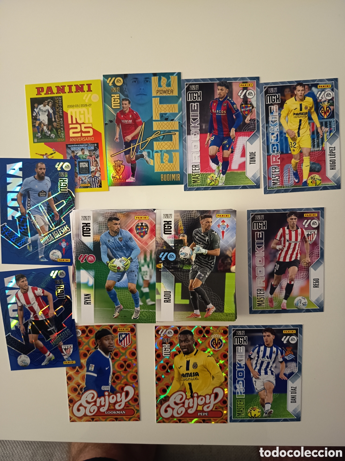 Cromos de f&uacute;tbol: Lote 100 cartas base sin repetir y 10 especiales