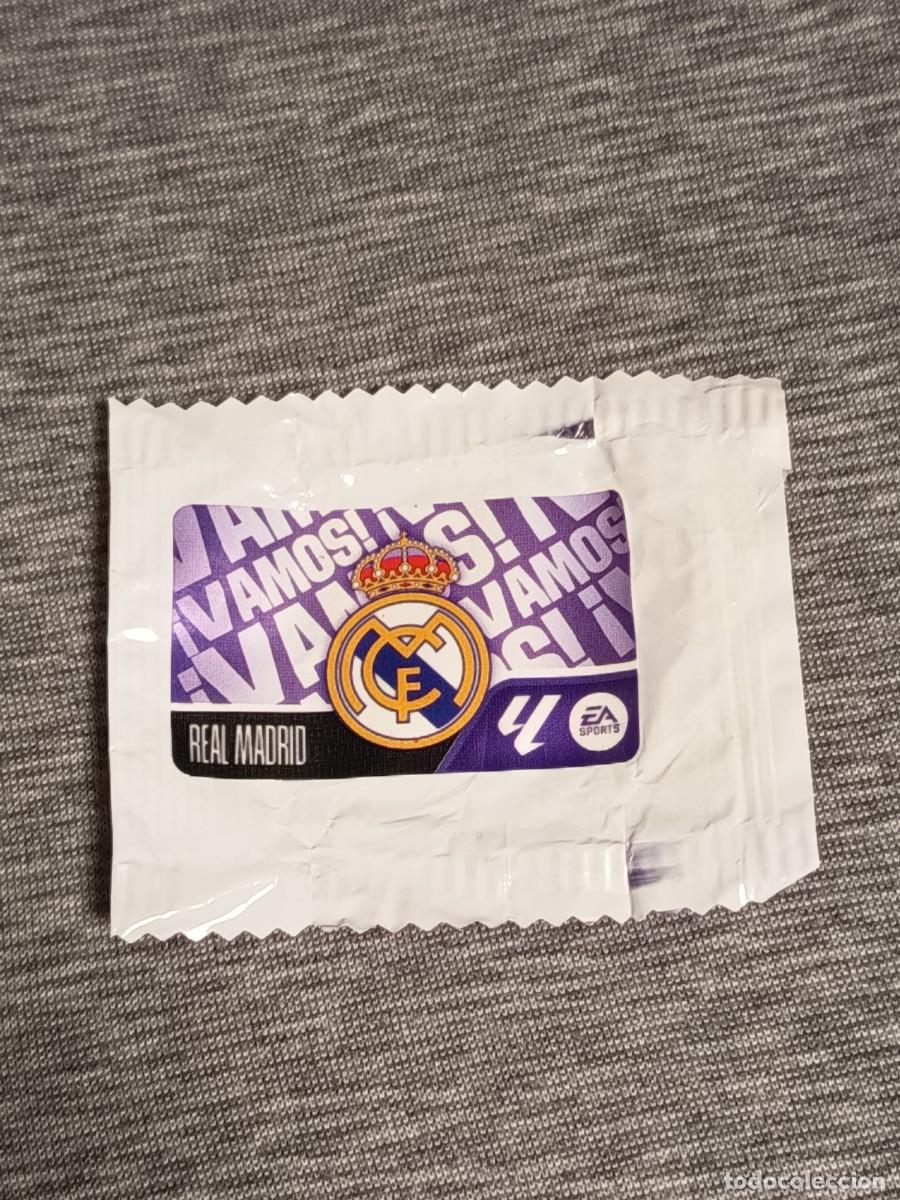 Fu&szlig;ball-Sticker: Liga este 26 27 Panini chicle ESCUDO REAL MADRID sin pegar