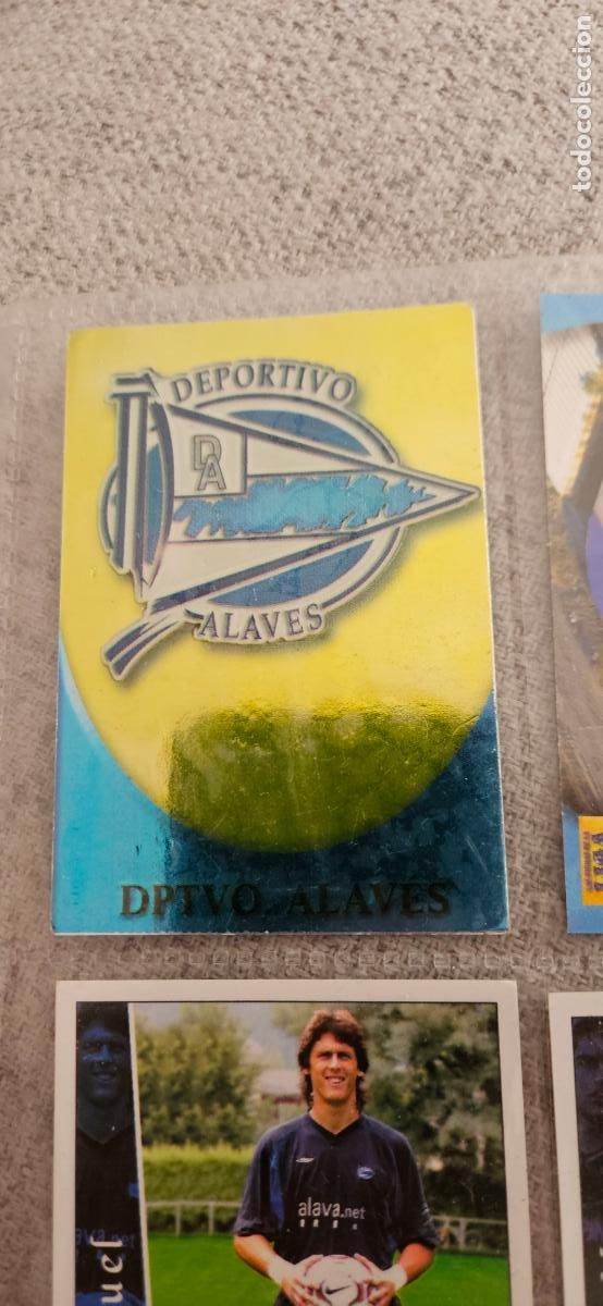 Figurine di Calcio: escudo - Deportivo Alav&eacute;s - 163 - Mundicromo 02 03 - 2002 2003 - Trading Card