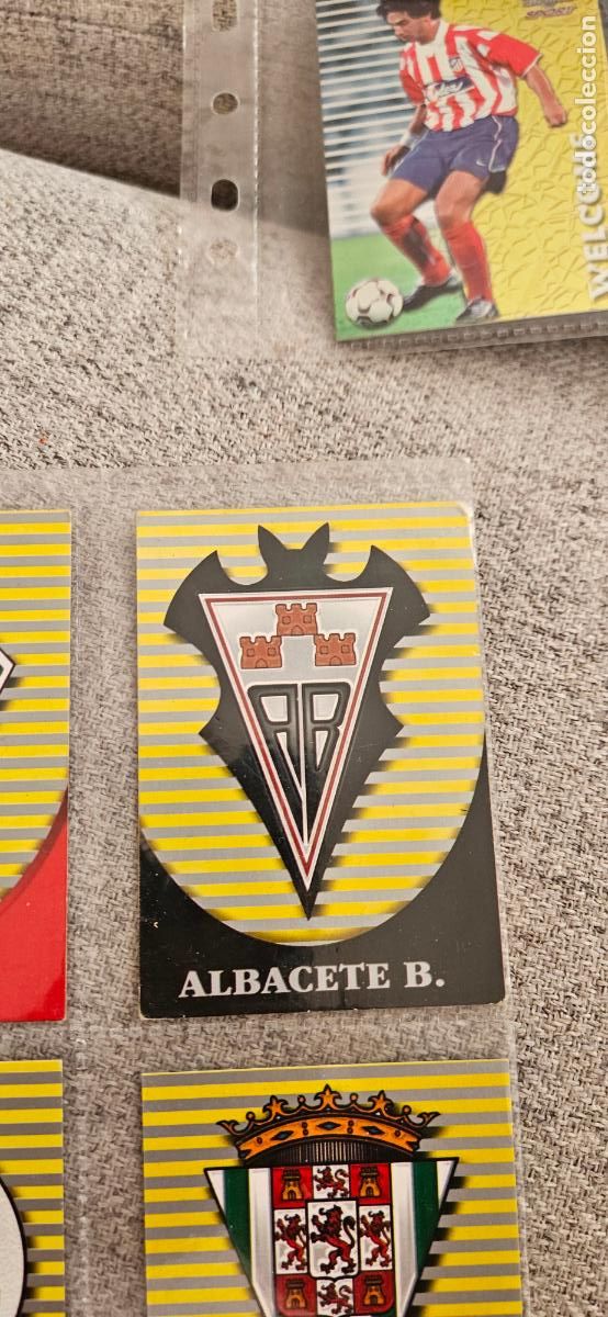 Football Stickers: Albacete - Albacete - 561 - Mundicromo 02 03 - 2002 2003 - Trading Card