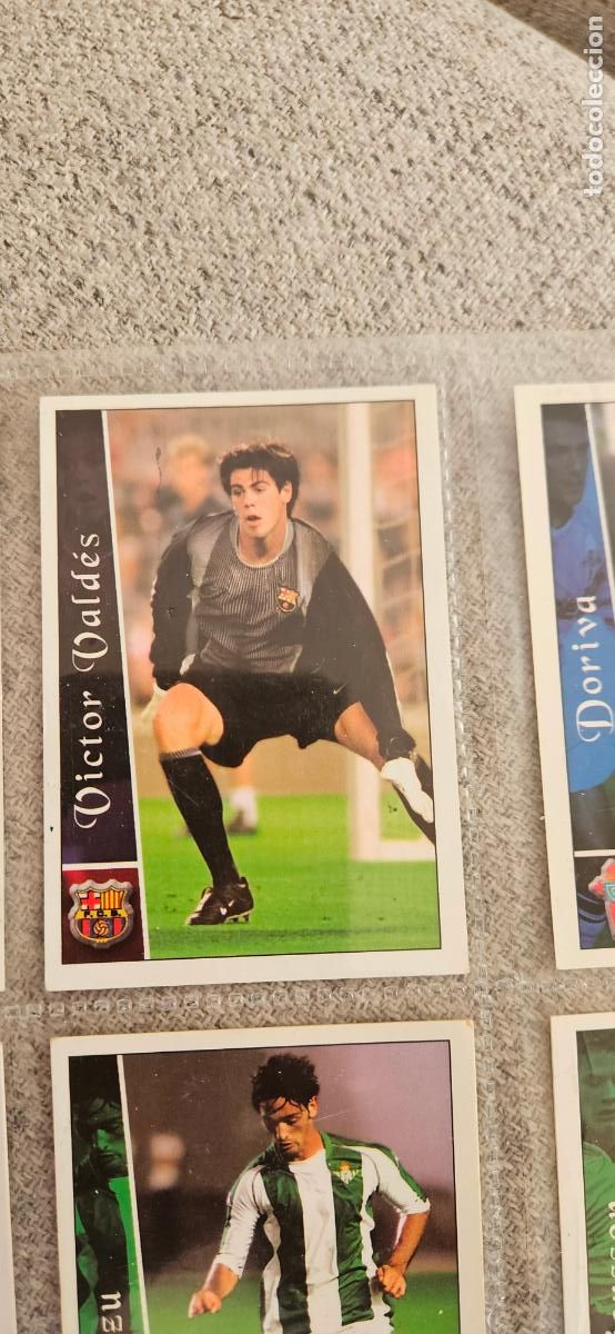 Cartes &agrave; collectionner de Football: V&iacute;ctor Vald&eacute;s - Barcelona - 578 - Mundicromo 02 03 - 2002 2003 - Trading Card