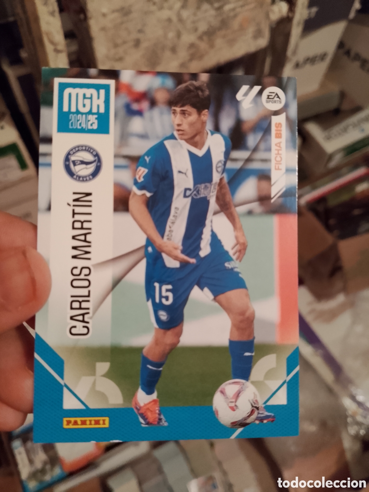 Cromos de f&uacute;tbol: 34 BIS CARLOS MARTIN FICHA BIS ALAVES CROMO FUTBOL MEGACRACKS PANINI LIGA 24-25 MGKS 2024-2025