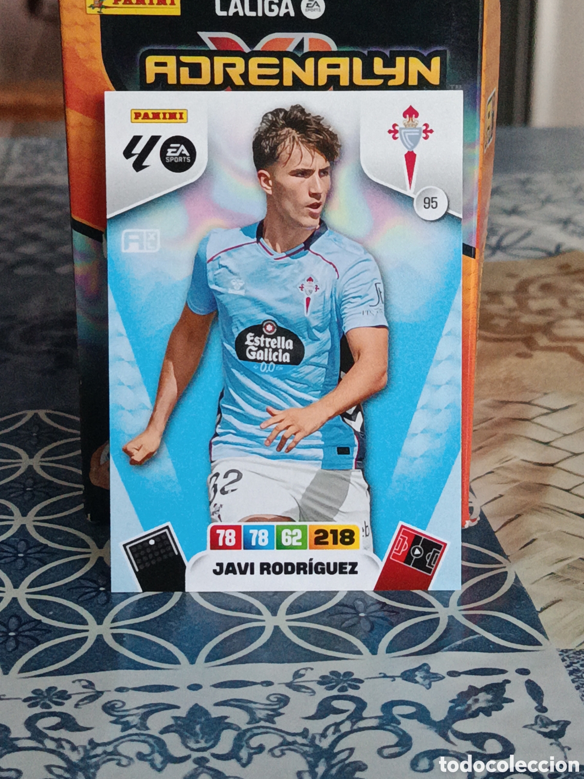 Fu&szlig;ball-Sticker: JAVI RODRIGUEZ CELTA N&ordm; 95 LIGA ADRENALYN 25 26 2025 2026 PANINI