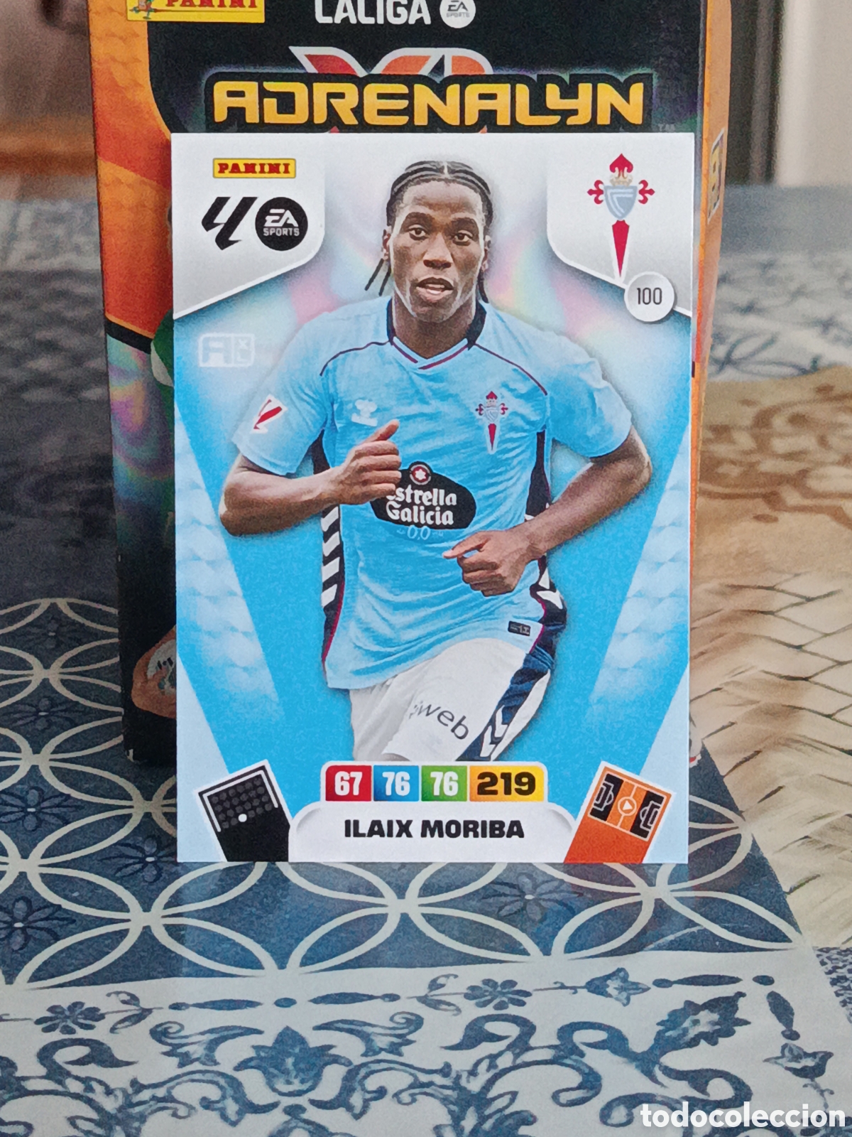 Fu&szlig;ball-Sticker: ILAIX MORIBA CELTA N&ordm; 100 LIGA ADRENALYN 25 26 2025 2026 PANINI
