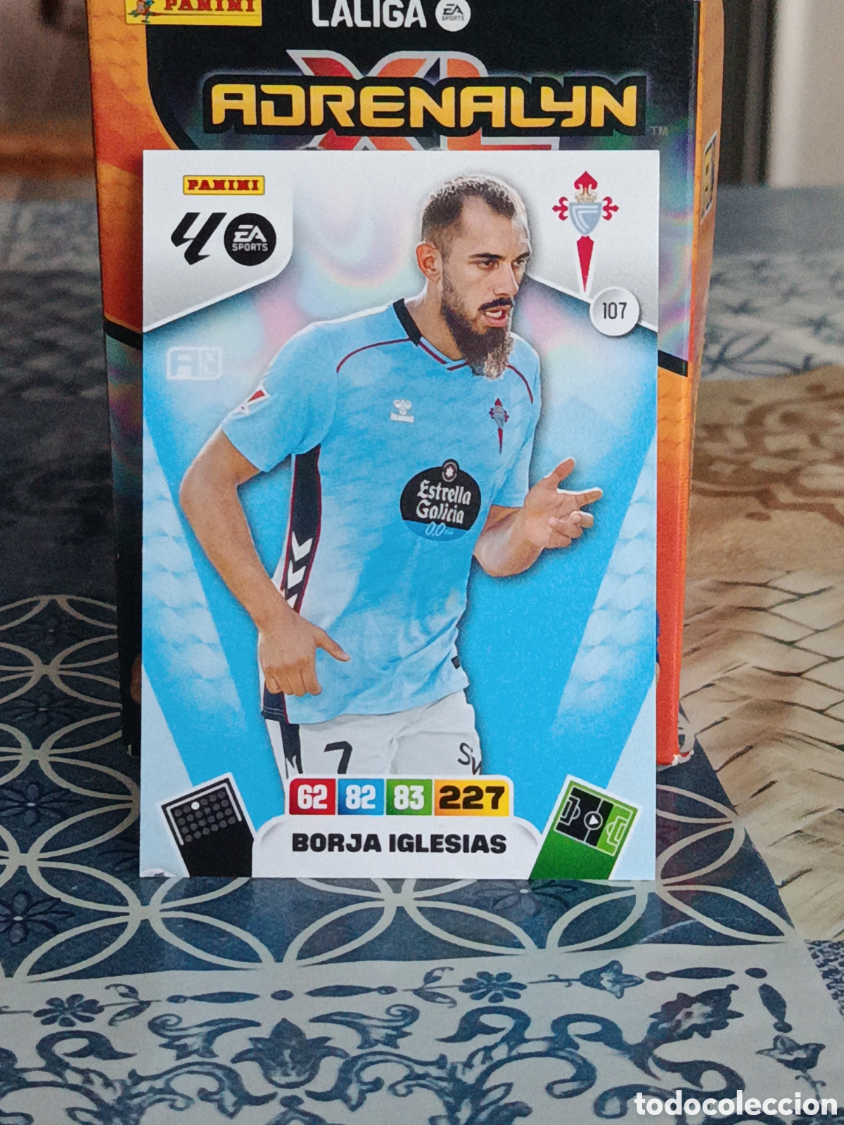 Fu&szlig;ball-Sticker: BORJA IGLESIAS CELTA N&ordm; 107 LIGA ADRENALYN 25 26 2025 2026 PANINI