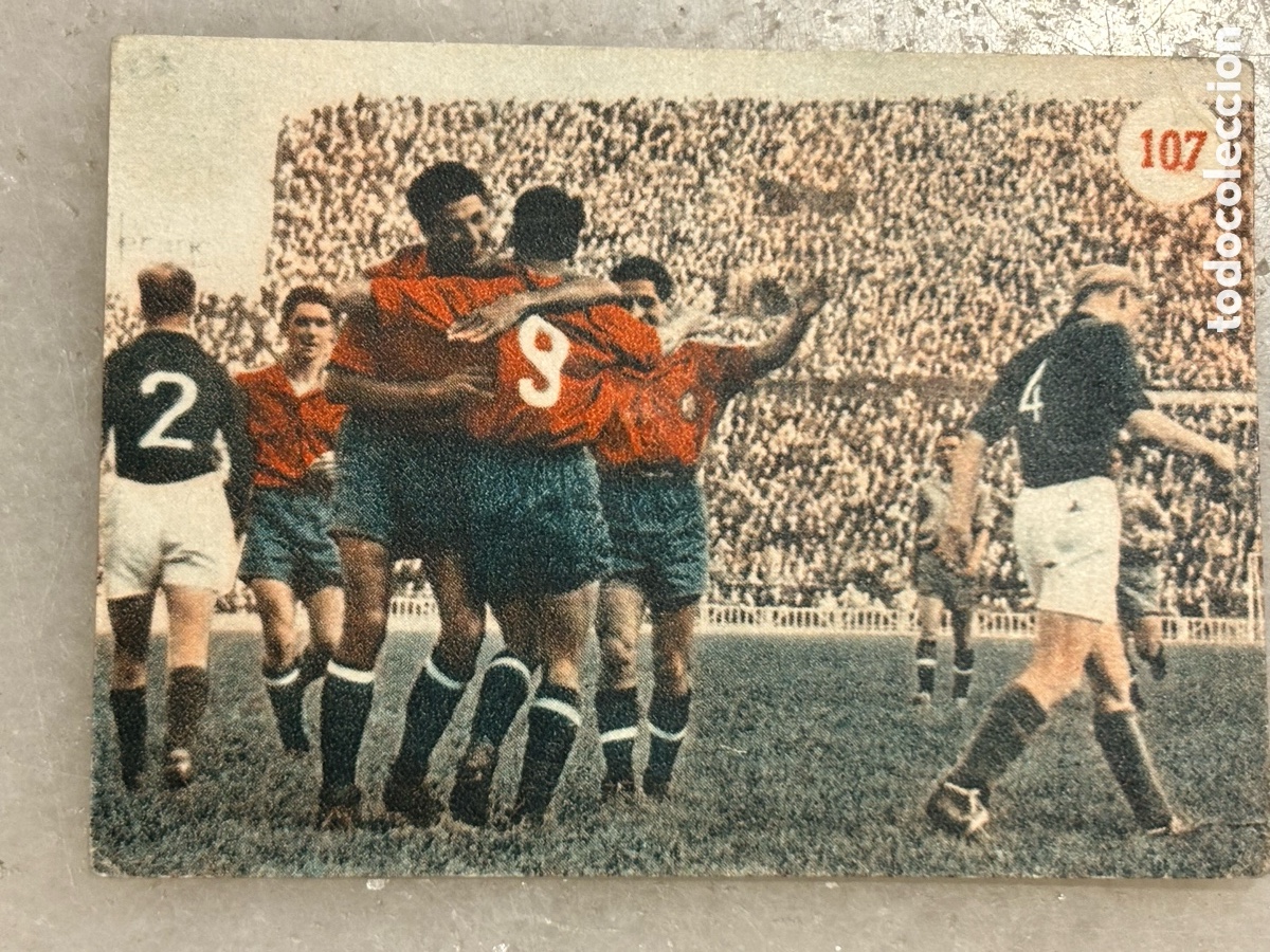 Football Stickers: Cromo f&uacute;tbol Luxemburgo Espa&ntilde;a. Escenas deportivas Fer 1953.