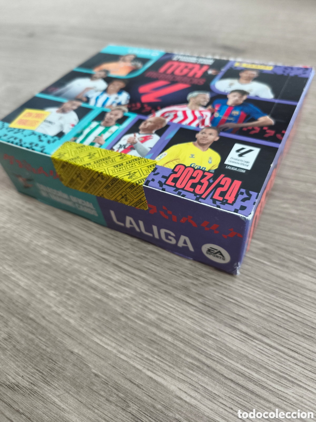 Cromos de f&uacute;tbol: Caja Megacracks 2023/24 - Foto 2