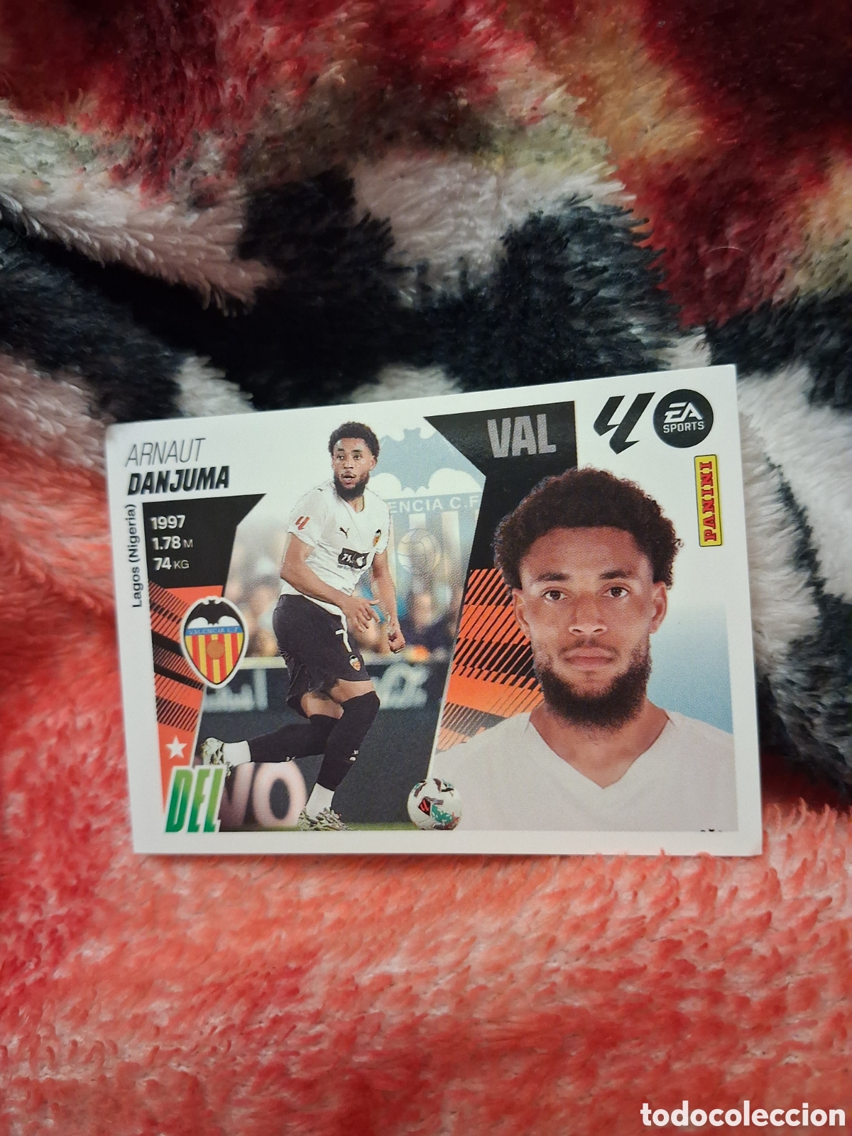 Cromos de f&uacute;tbol: VALENCIA FC 18 BIS DANJUMA LIGA EDICIONES ESTE 2025 2026 NUNCA PEGADO