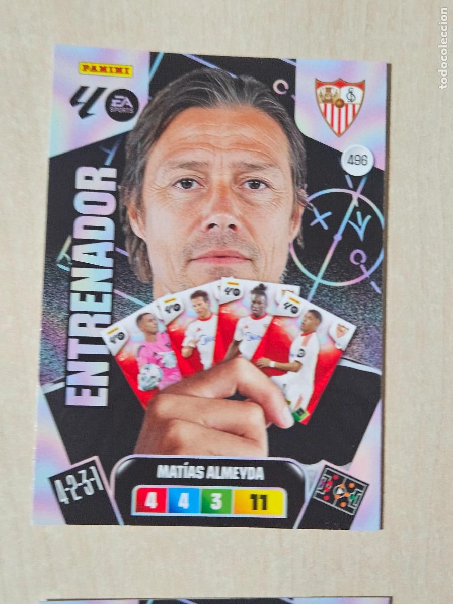 Cromos de Futebol: FICHA N&ordm; 496 MATIAS ALMEYDA - ADRENALYN 25 26 - PANINI 2025 - 26 - CROMO - ENTRENADOR
