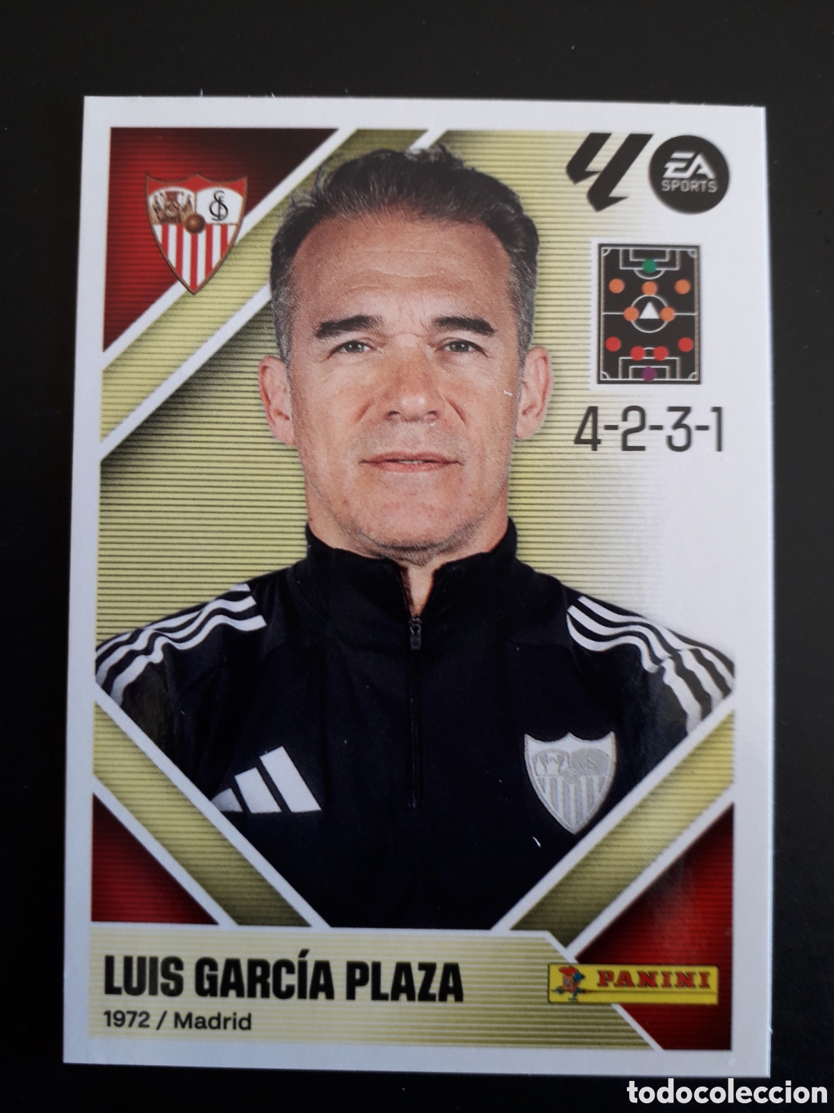 Cromos de f&uacute;tbol: LUIS GARC&Iacute;A PLAZA SEVILLA N&deg; 2 ED ESTE 2026 2027 26 27 SIN PEGAR PEDIDO M&Iacute;NIMO 3&euro;